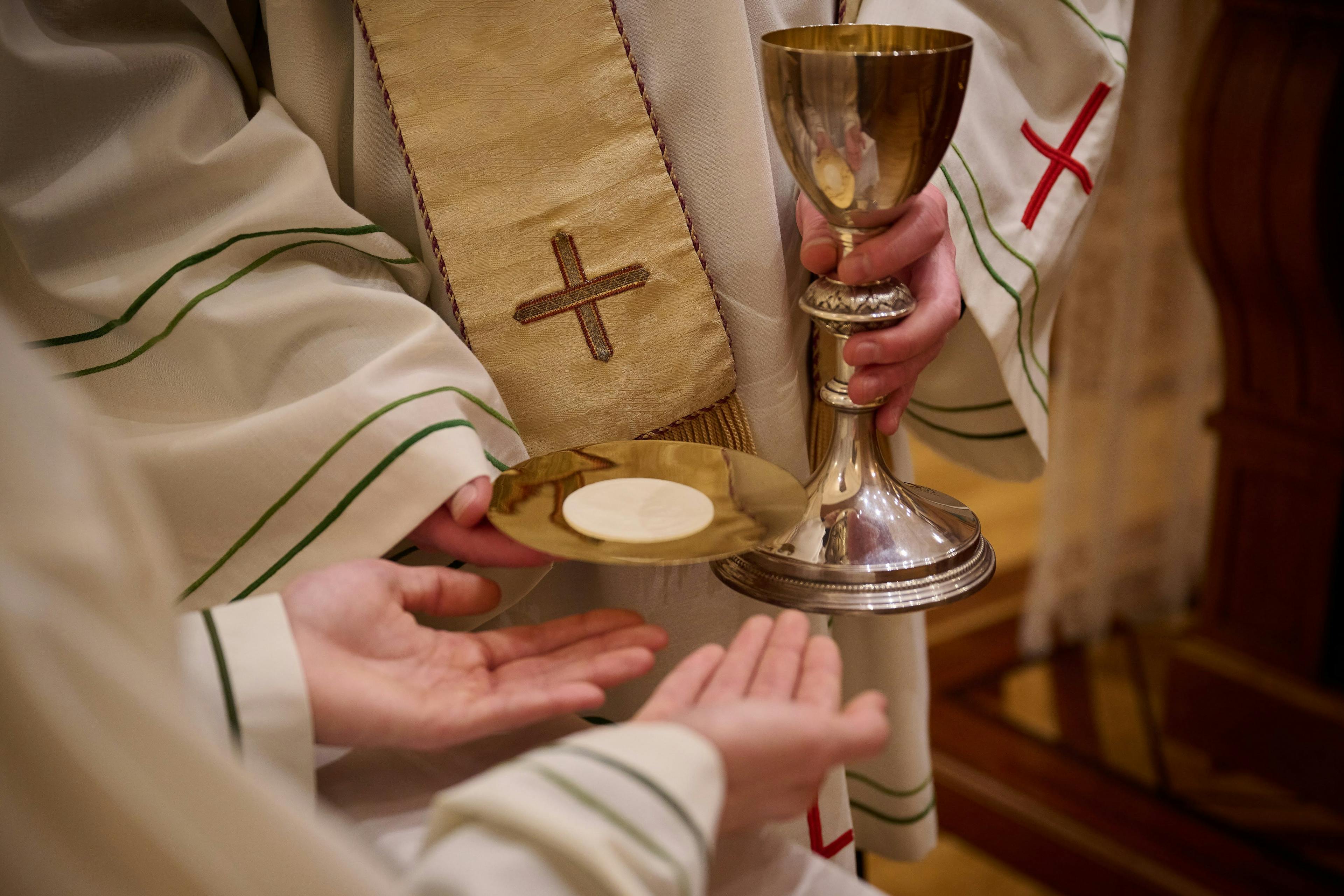 Priesterwijding - Sacrament hero image